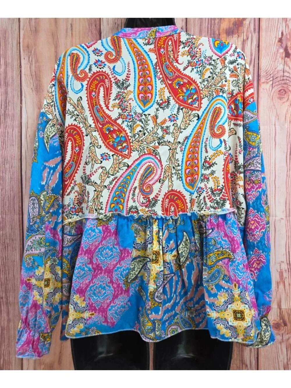 Gigi Moda Paisley Print Button-Up Blouse Top Size Medium